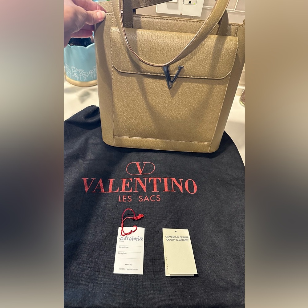 Vintage Valentino Les Sacs Authenticated with original tags with Articolo number